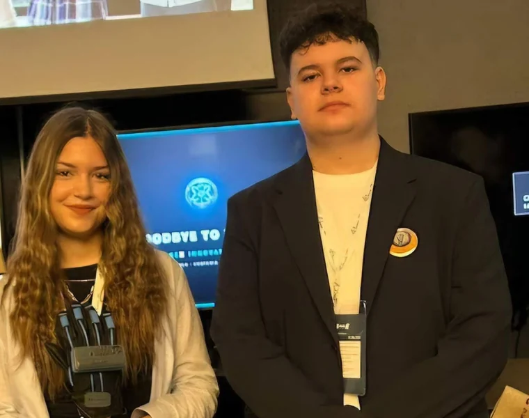 Team GestureX Innovators represents the Romanian-Finnish High School in the JA Gen-E National Final. Congratulations to Nicholas, Albert and Ana, coordinated by teacher Raluca Marei!