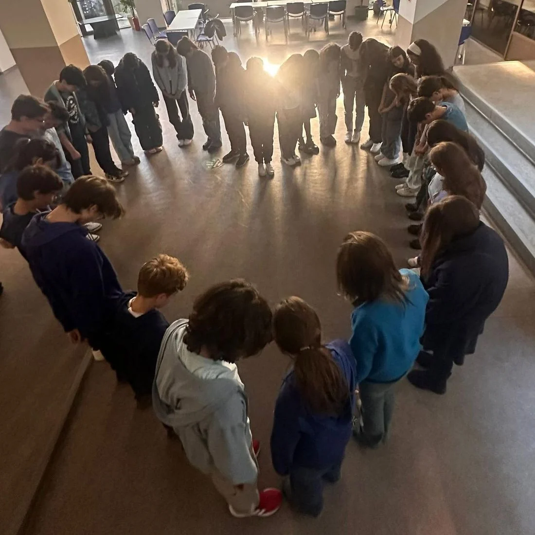 At Nicholas's initiative, the school marked Children's Rights Day (UNICEF) with an image showing that the „heart of success” in children's development comes from the whole community.