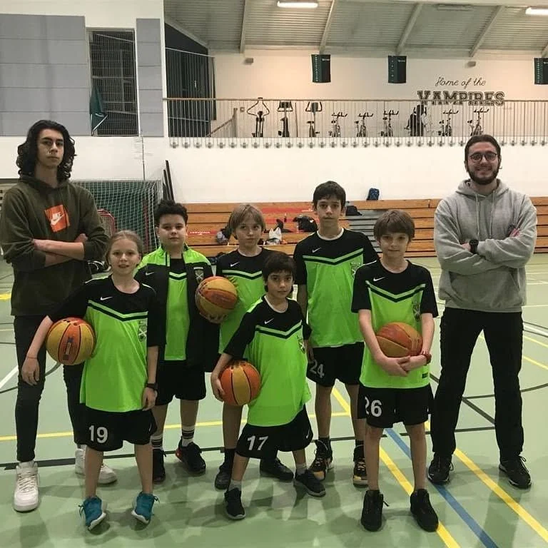 The school basketball team wins 3rd place at the U11 Basketball Slam & Jam championship. Congratulations to Nicholas and his teammates!