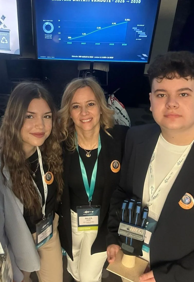 Team GestureX Innovators represents the Romanian-Finnish High School in the JA Gen-E National Final. Congratulations to Nicholas, Albert and Ana, coordinated by teacher Raluca Marei!
